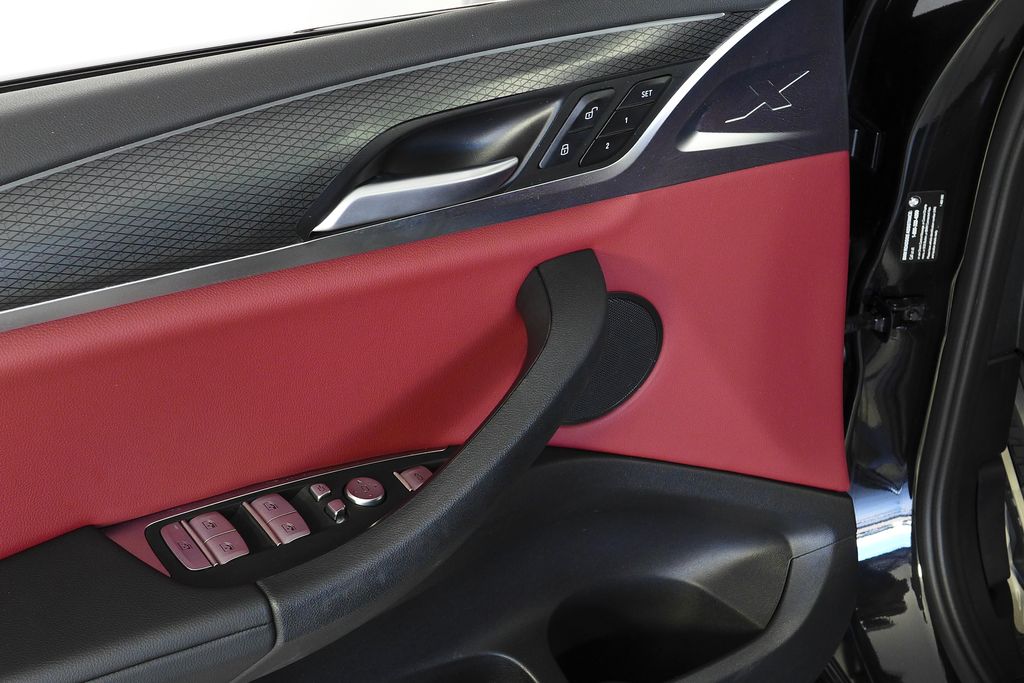 Thumbnail: 2023 BMW X3 - 12