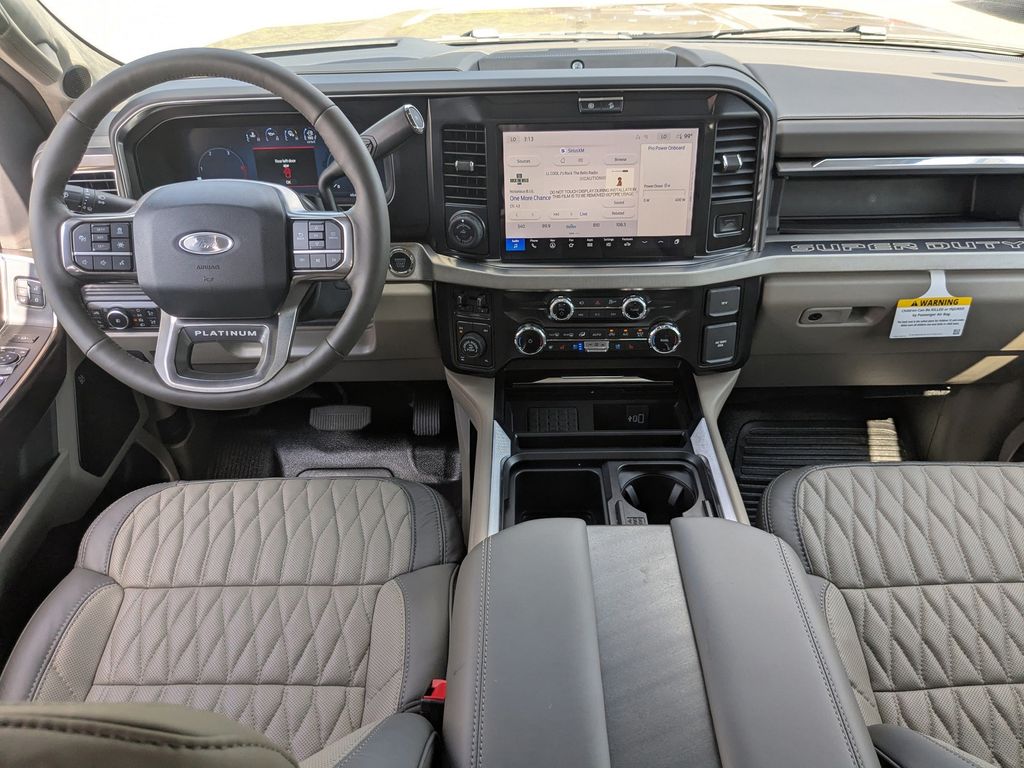 2026 Ford Super Duty F-350 SRW Platinum