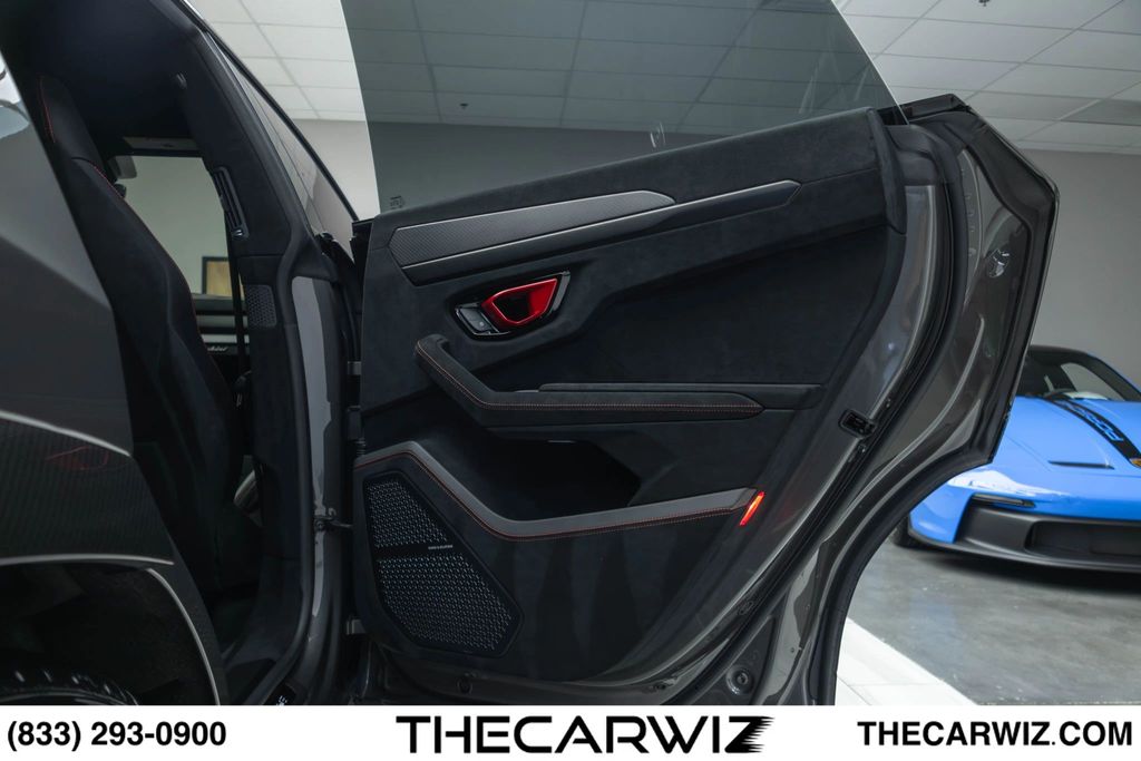 2023 Lamborghini Urus