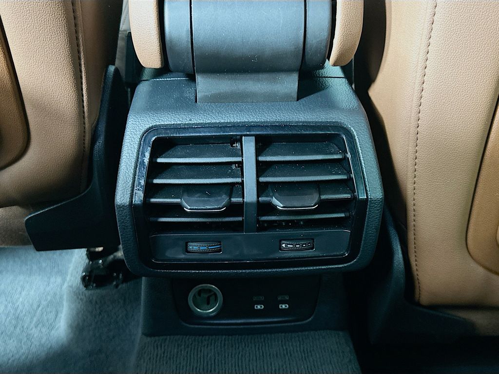 Thumbnail: 2020 Audi Q3 - 25