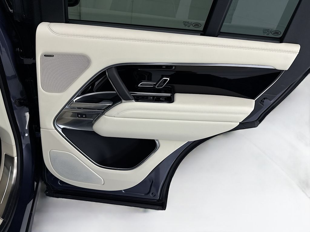 Thumbnail: 2026 Land Rover Range Rover - 25