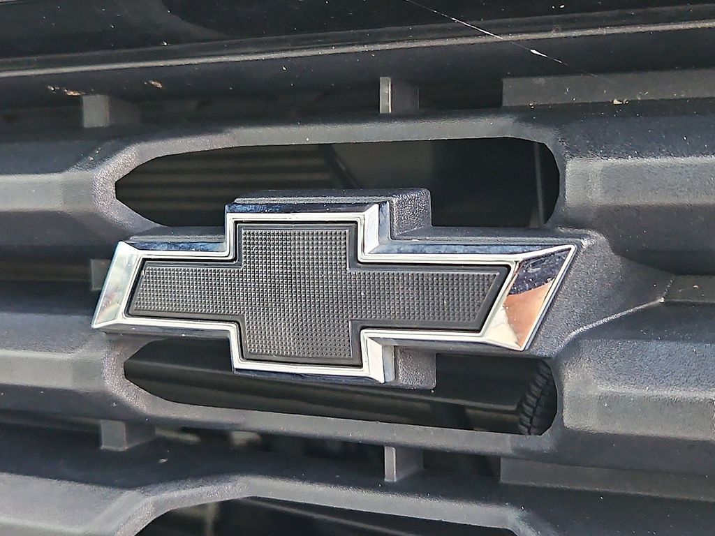 Thumbnail: 2021 Chevrolet Silverado 1500 - 27