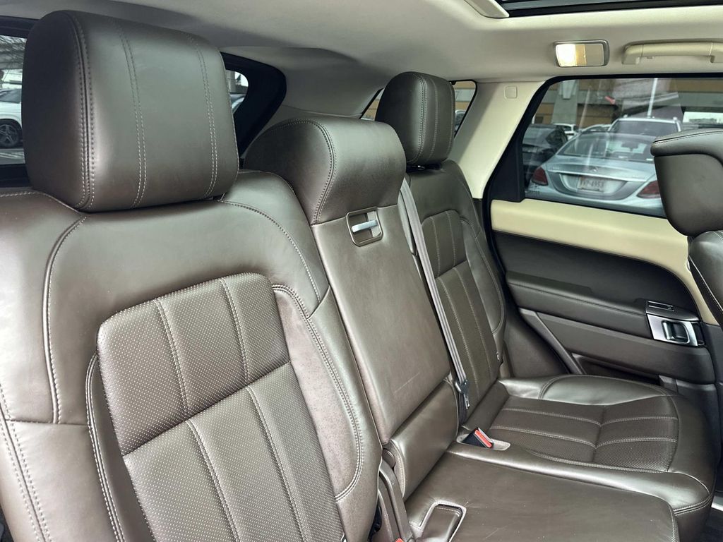 Thumbnail: 2019 Land Rover Range Rover Sport - 27