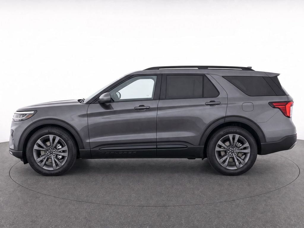 New 2026 Carbonized Gray Metallic Ford Active image 7
