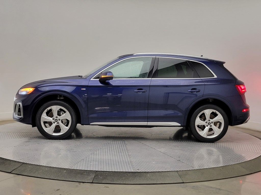 Thumbnail: 2023 Audi Q5 - 3