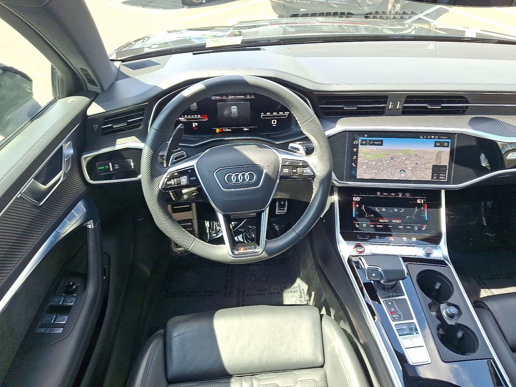 Thumbnail: 2021 Audi RS 6 - 11