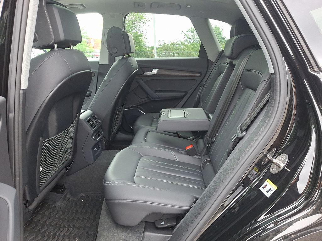 2024 Audi Q5 Premium 10
