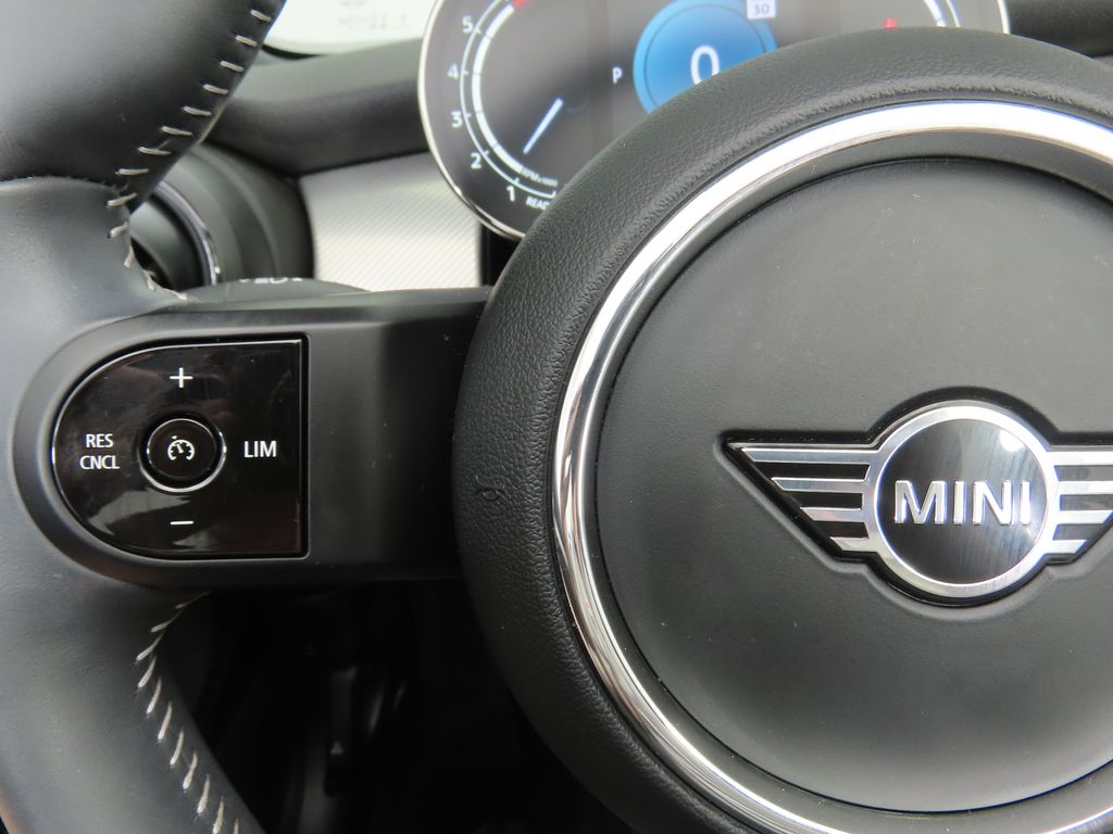 Thumbnail: 2024 MINI Cooper - 11