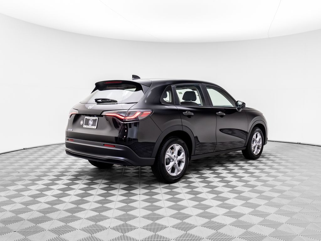 2025 Honda HR-V LX photo
