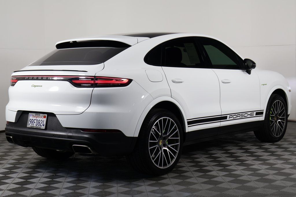 Thumbnail: 2020 Porsche  - 4