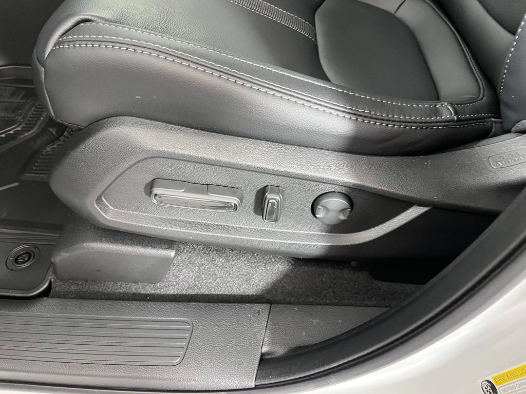 Thumbnail: 2025 Honda Pilot - 27