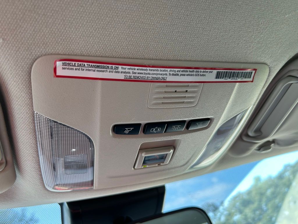 Thumbnail: 2022 Toyota Corolla - 27