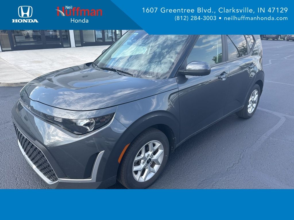 2023 Kia Soul LX FWD