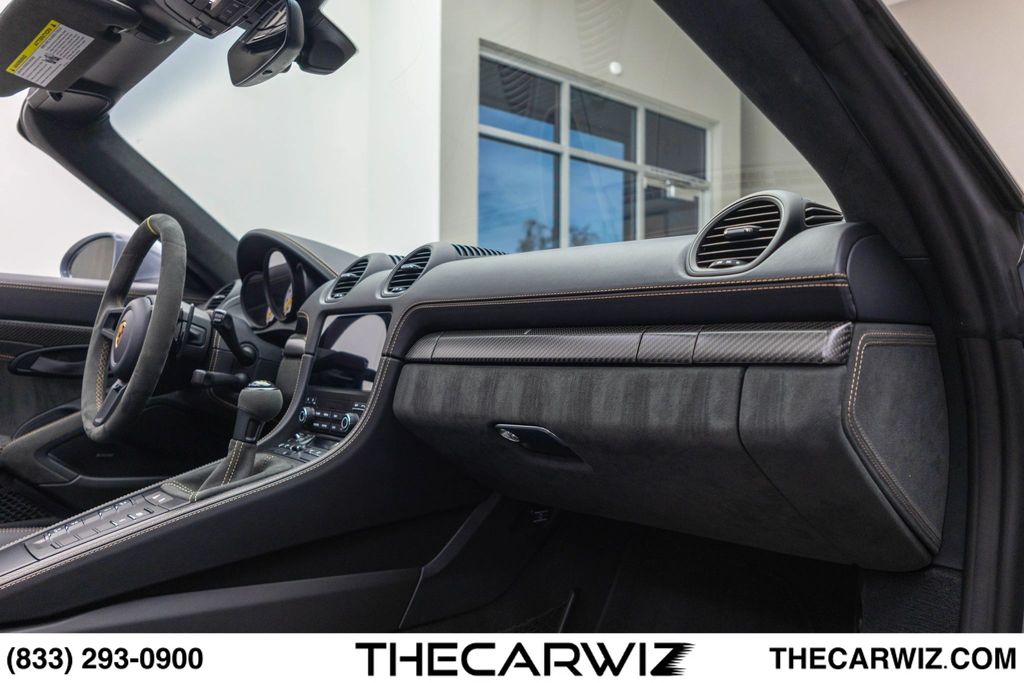 2024 Porsche 718 Spyder RS - Photo 79
