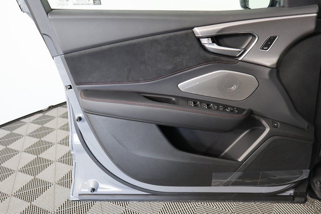 Thumbnail: 2026 Acura RDX - 7