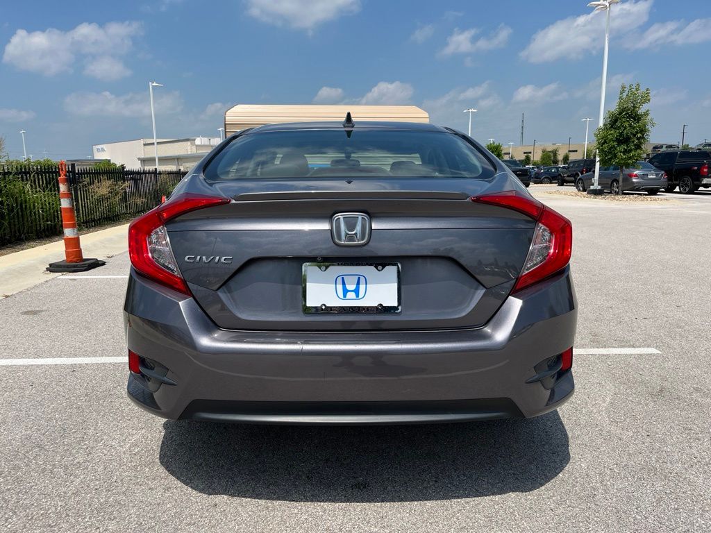 Thumbnail: 2017 Honda Civic - 5