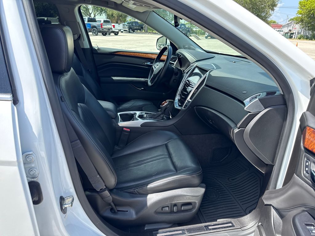 Used 2016 White Cadillac Performance image 24