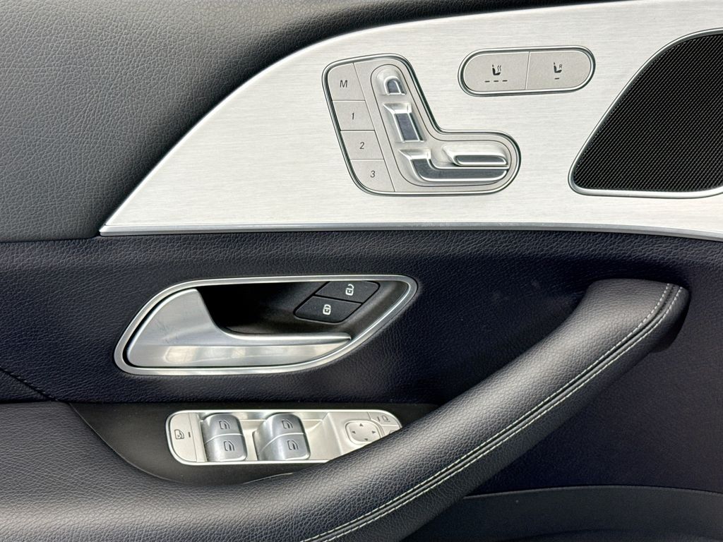 Thumbnail: 2024 Mercedes-Benz GLE - 22