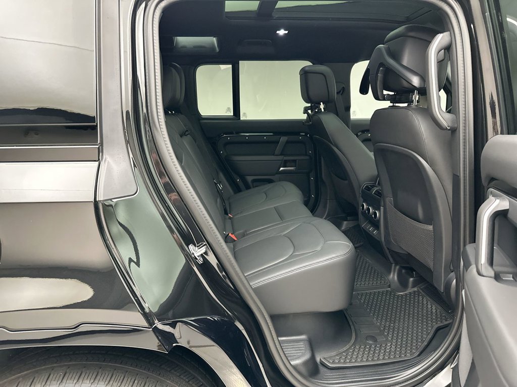 Thumbnail: 2026 Land Rover Defender - 7