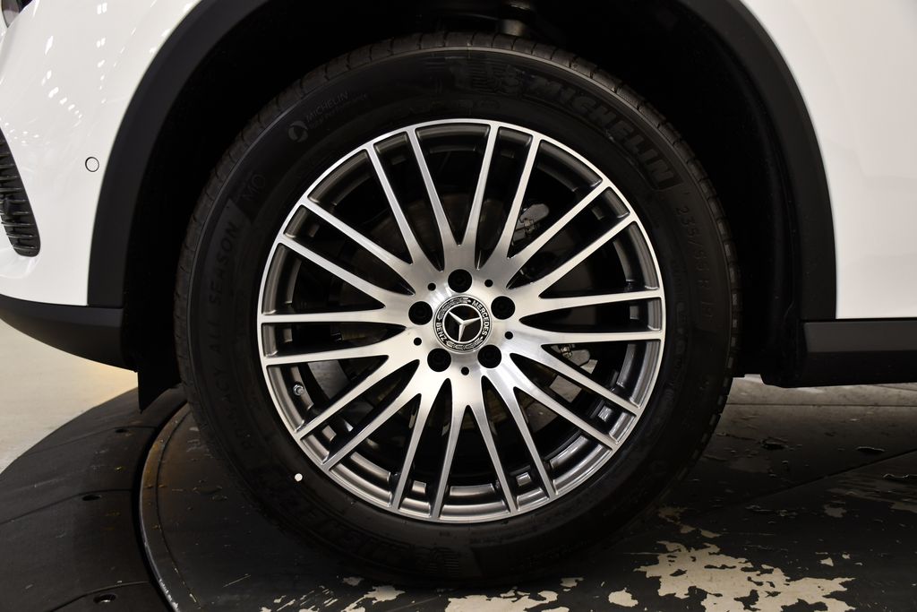 Thumbnail: 2025 Mercedes-Benz GLC - 13