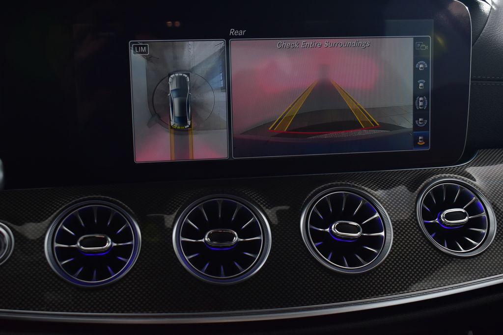 Thumbnail: 2020 Mercedes-Benz E-Class - 25