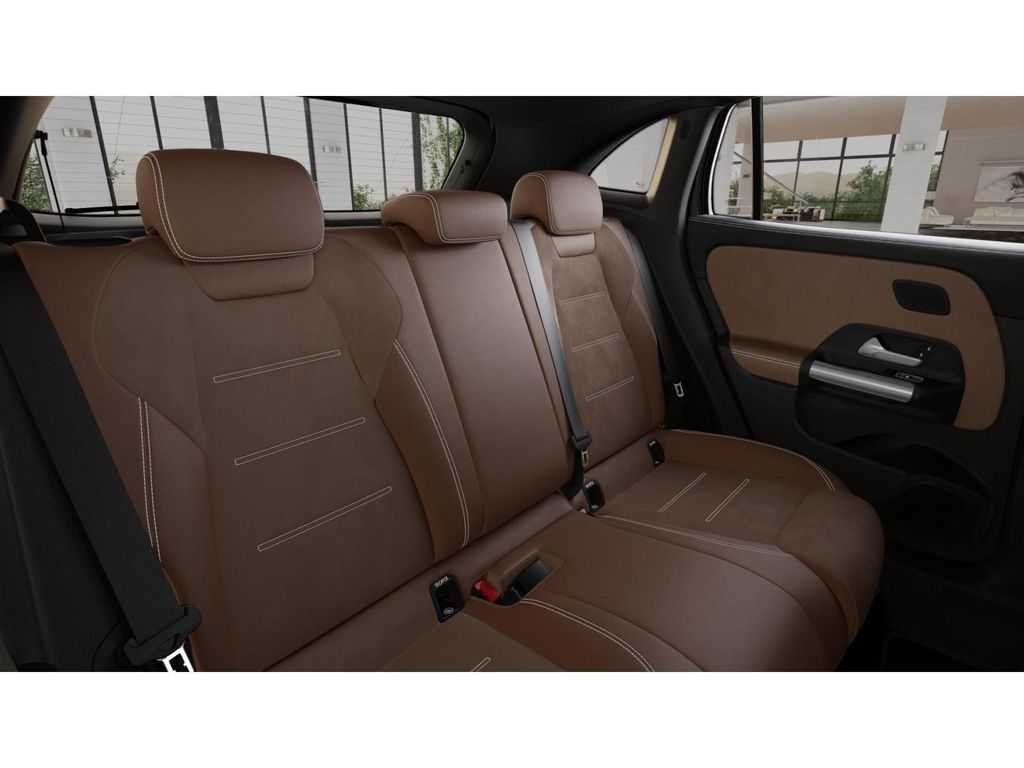 Thumbnail: 2026 Mercedes-Benz GLA - 5