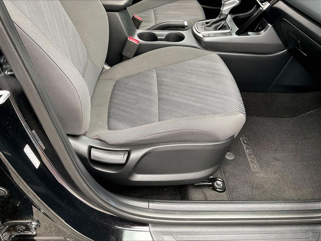 2023 Kia Seltos — photo 34