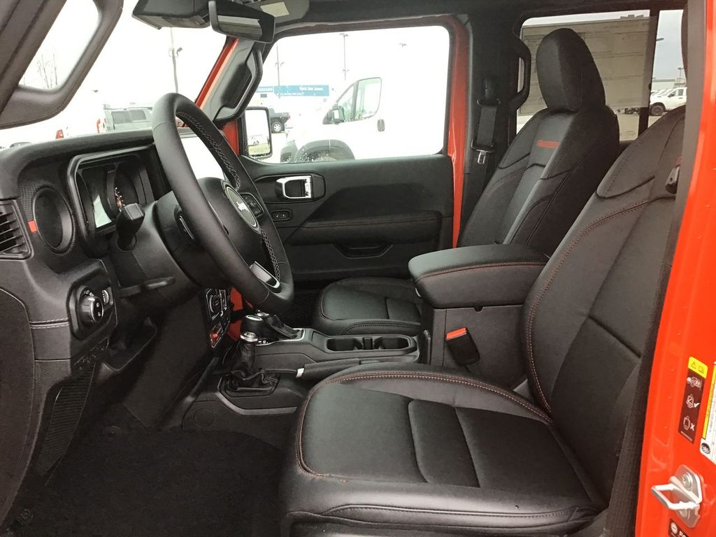 2025 Jeep Gladiator Rubicon - Photo 12