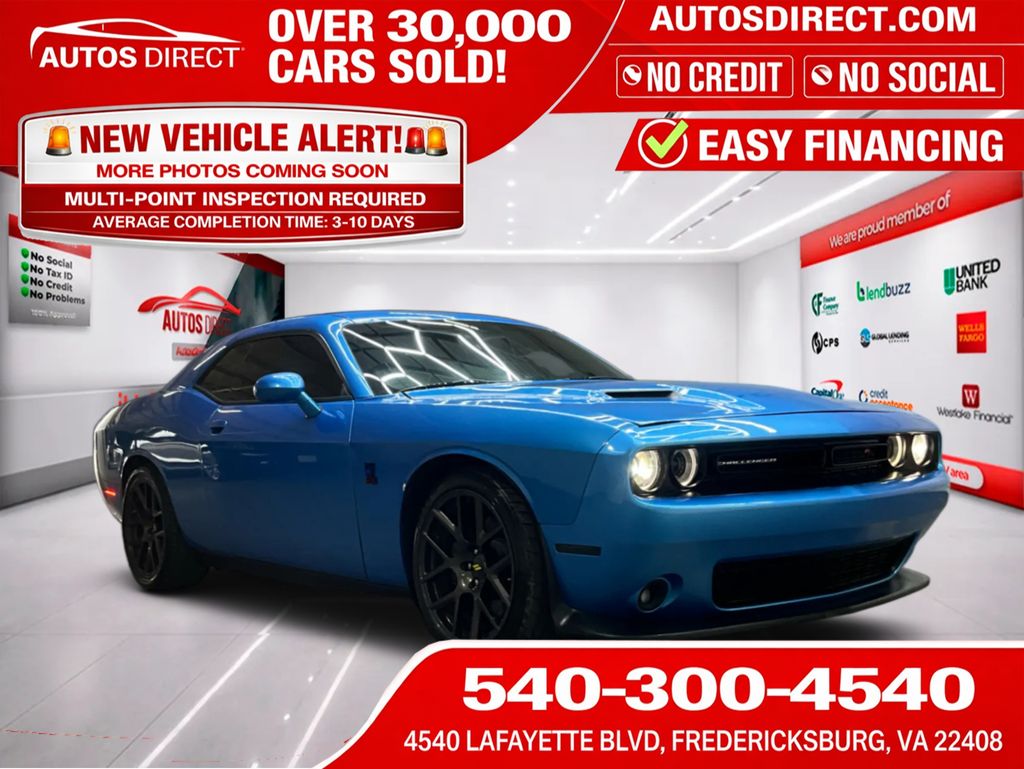 B5 Blue Pearlcoat 2016 Dodge Challenger R/T Scat Pack RWD Coupe Rear-Wheel Drive 6-Speed Manual