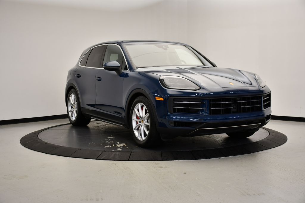 Thumbnail: 2024 Porsche Cayenne - 9