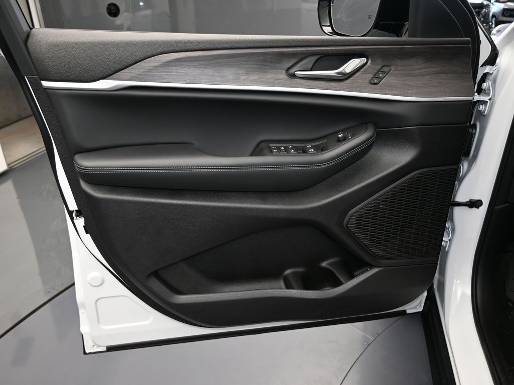 Used 2025 Bright White Clearcoat Jeep Limited image 13