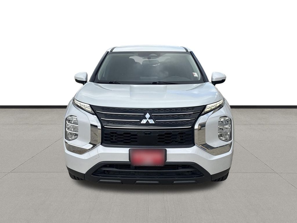 2022 Mitsubishi Outlander ES  at Community Toyota
