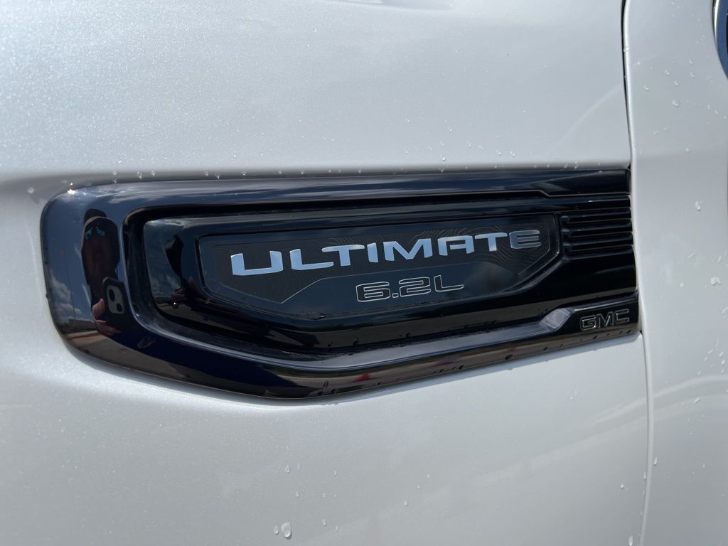 2023 GMC Sierra 1500 Denali Ultimate 13