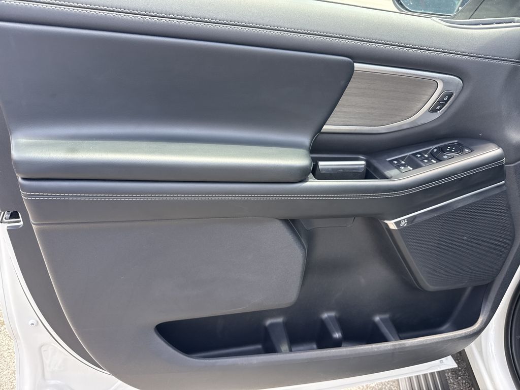 Used 2025 Ford Expedition SUV