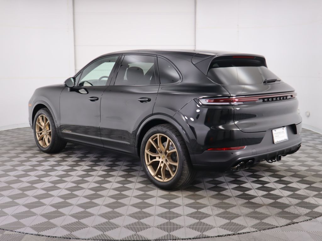 2024 Porsche Cayenne  7