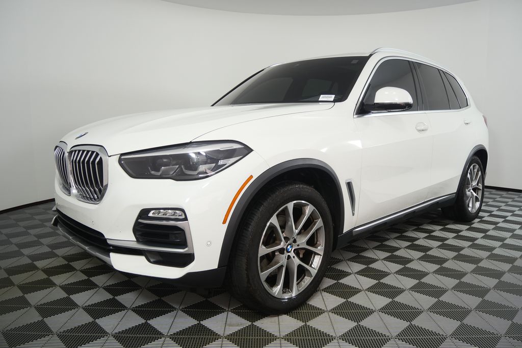 Thumbnail: 2021 BMW X5 - 7