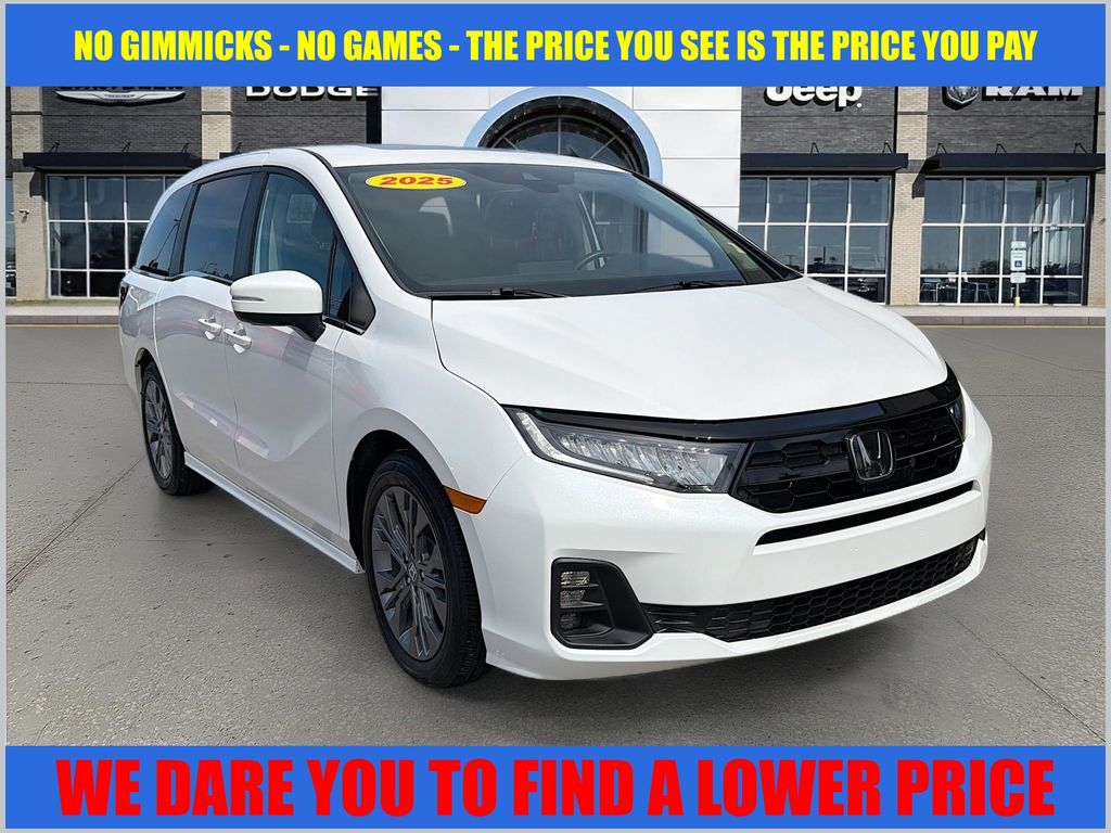 Platinum White Pearl 2025 Honda Odyssey Touring FWD Minivan Front-Wheel Drive Automatic