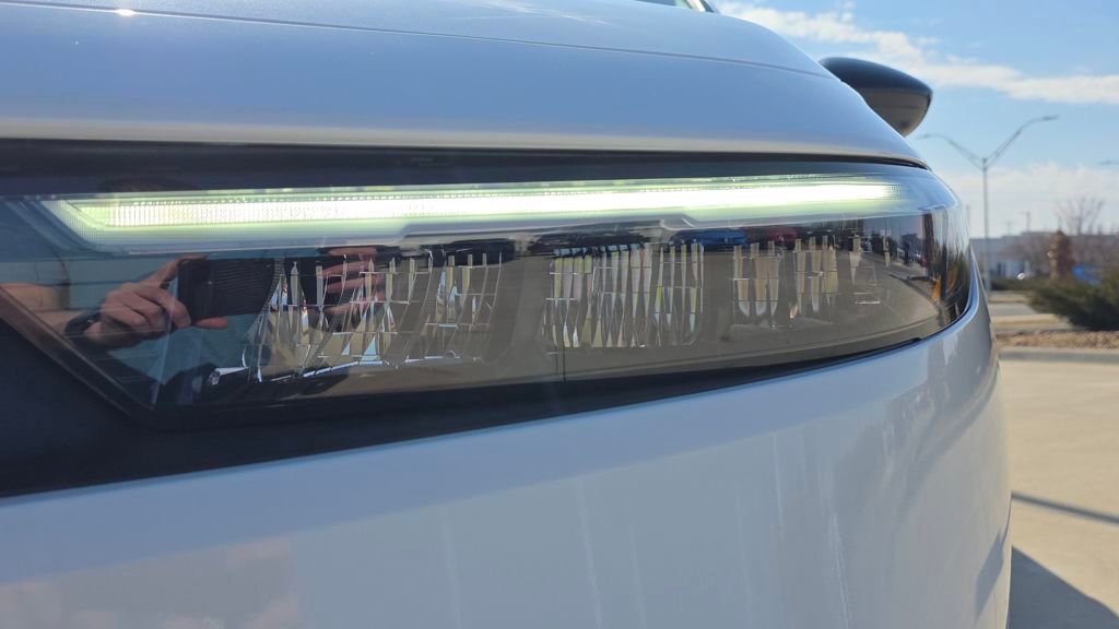 2025 Honda Accord SE - Photo 9