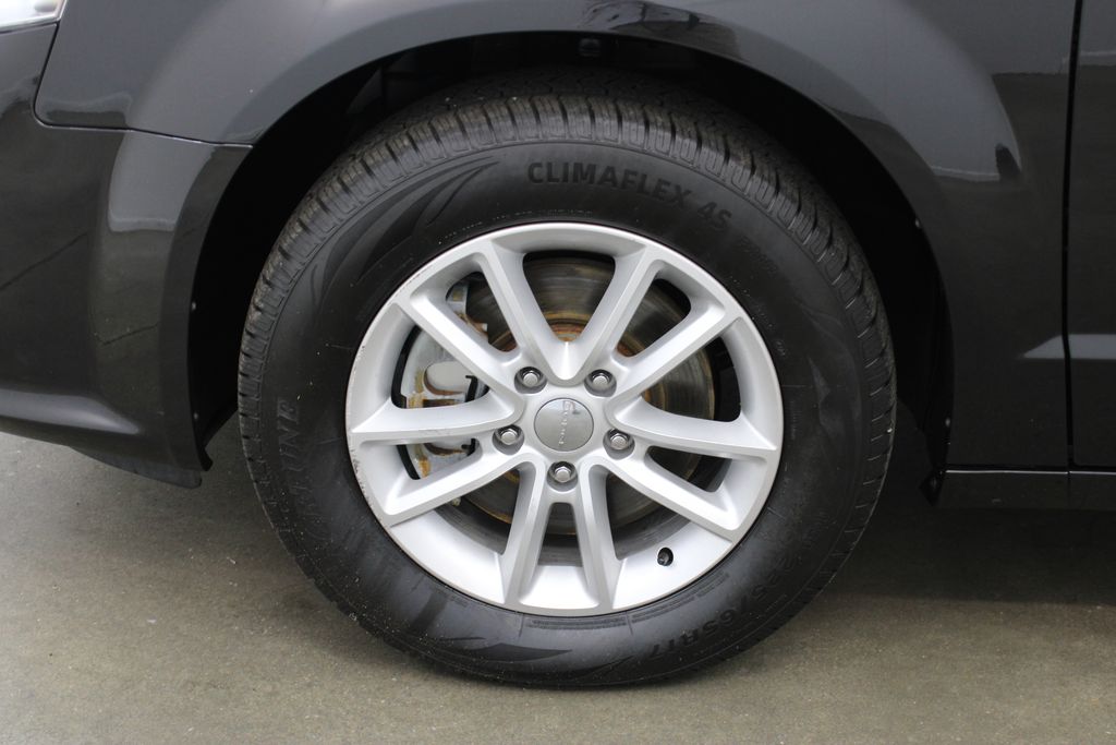 used 2020 Dodge Grand Caravan car, priced at $29,999