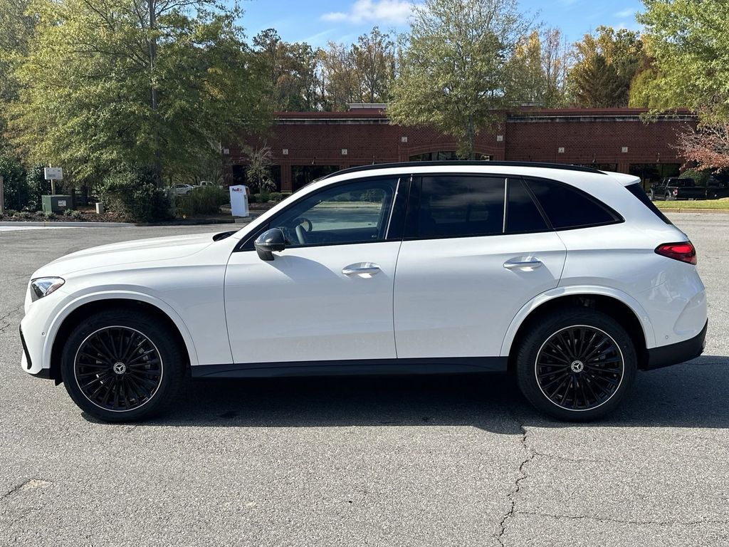 2025 Mercedes-Benz GLC GLC 300 5