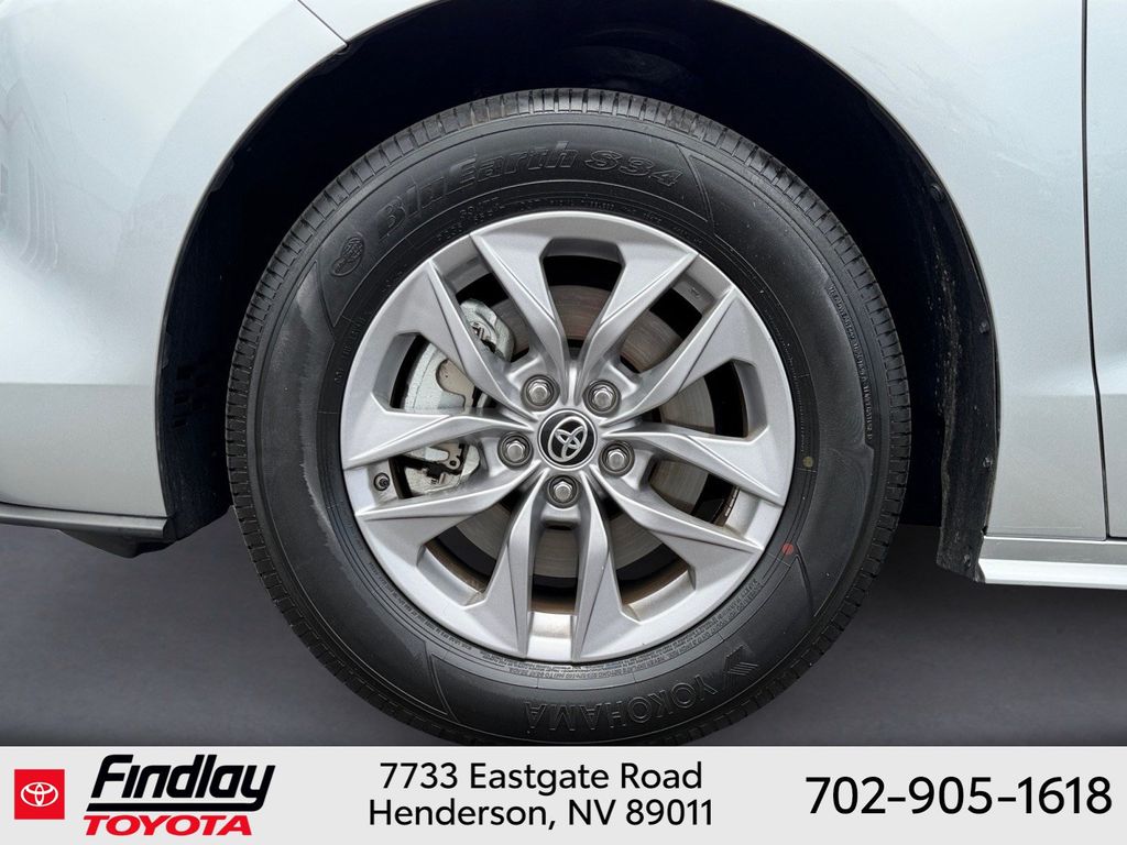Used 2025 Toyota Sienna Van
