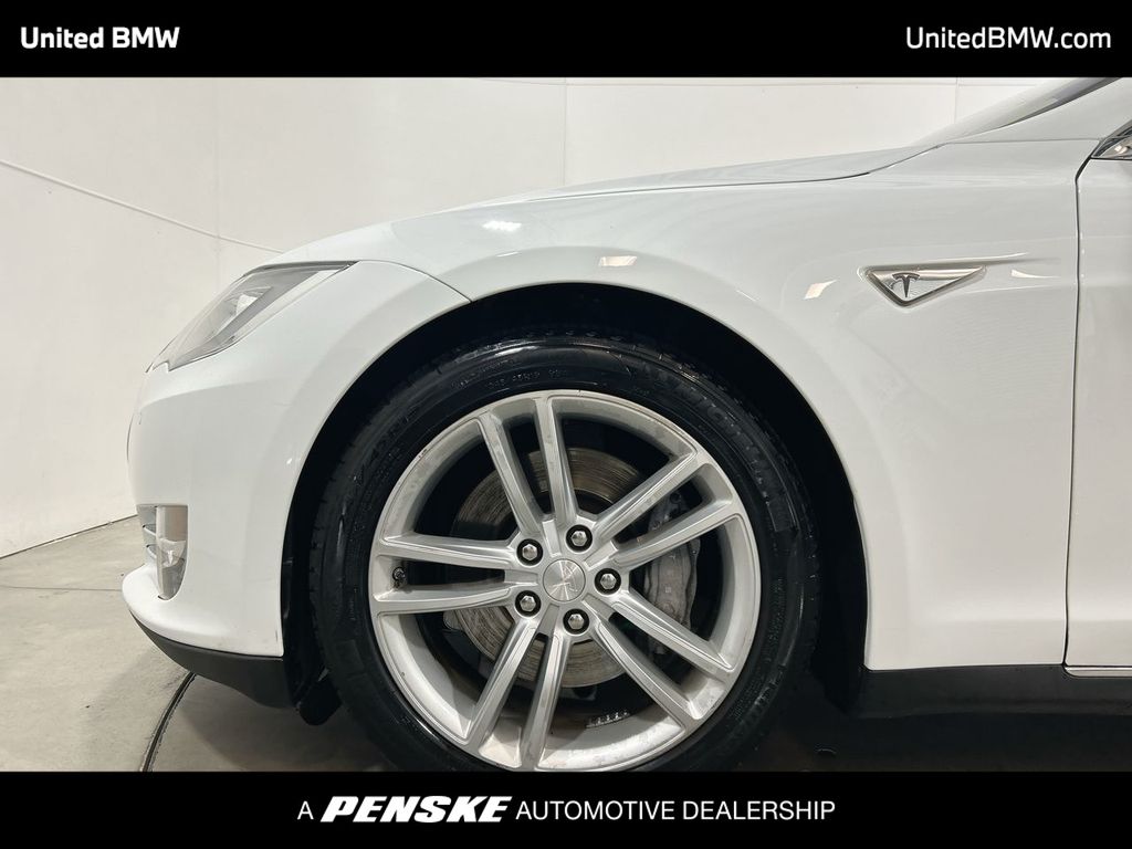 Thumbnail: 2014 Tesla Model S - 10