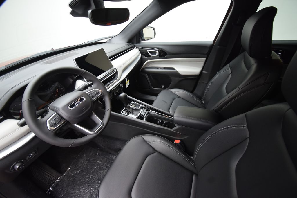 new 2026 Jeep Compass car, priced at $33,900