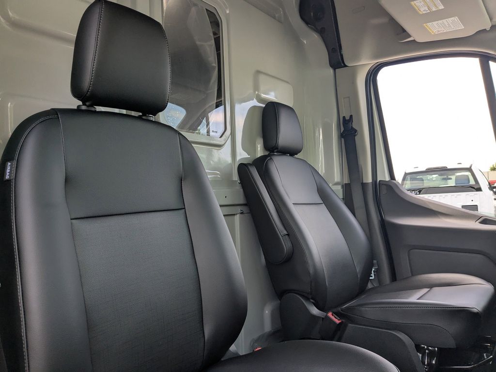 2025 Ford Transit-250 Cargo Van 