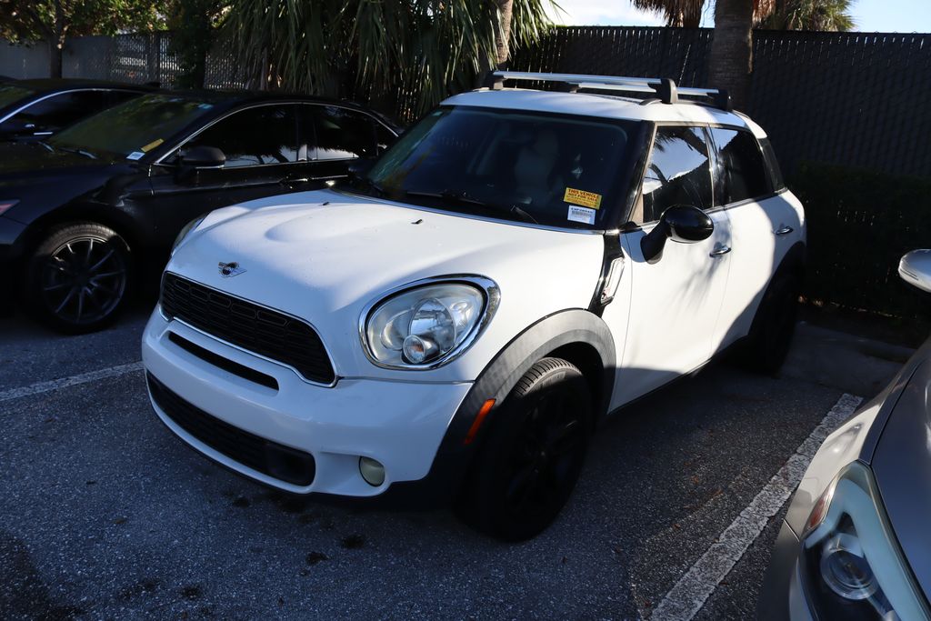 Thumbnail: 2014 MINI Cooper Countryman - 1