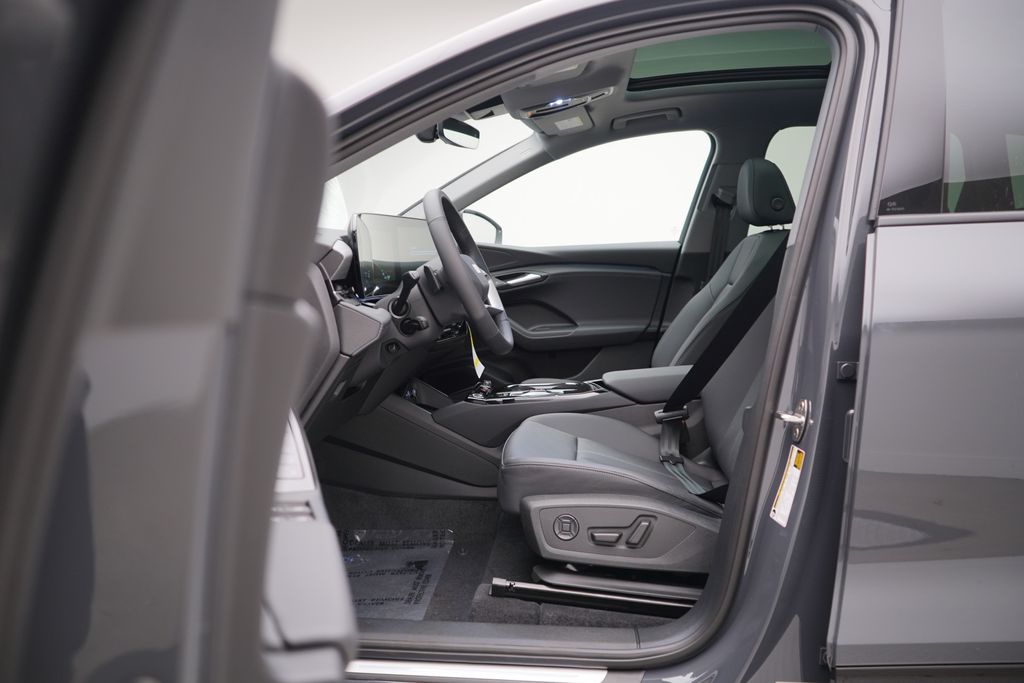2025 Audi Q6 e-tron Premium 6