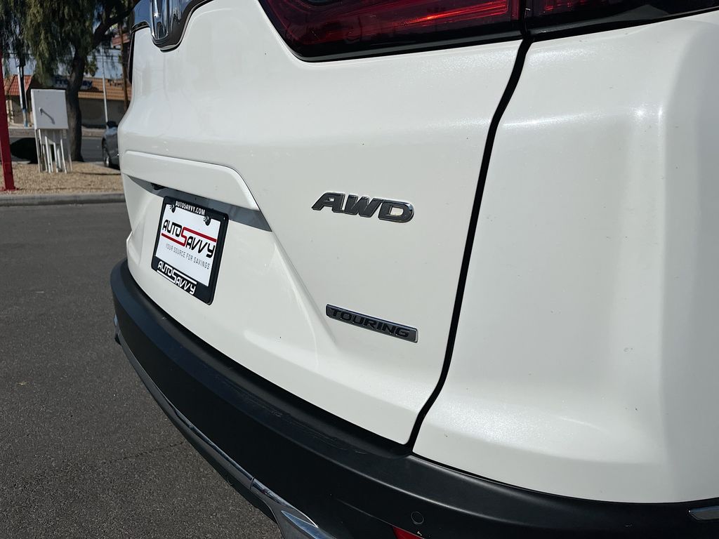 Used 2022 White Honda Touring image 35