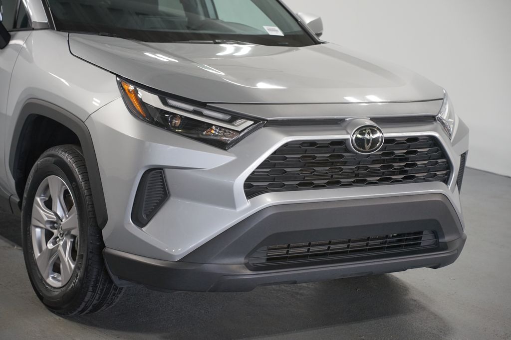 Thumbnail: 2025 Toyota RAV4 - 4