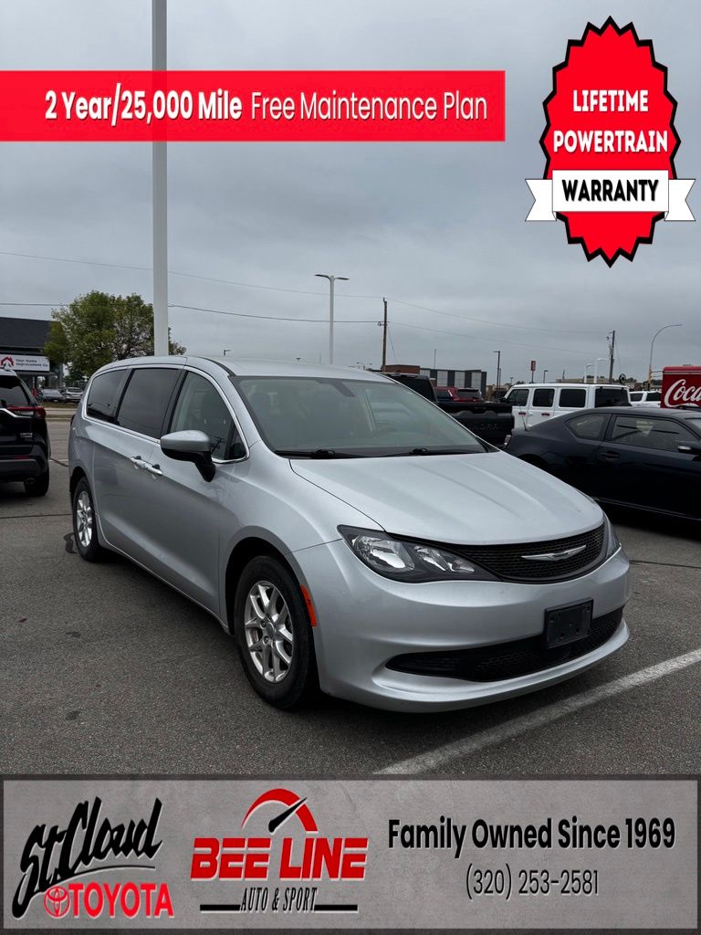 2022 Chrysler Voyager