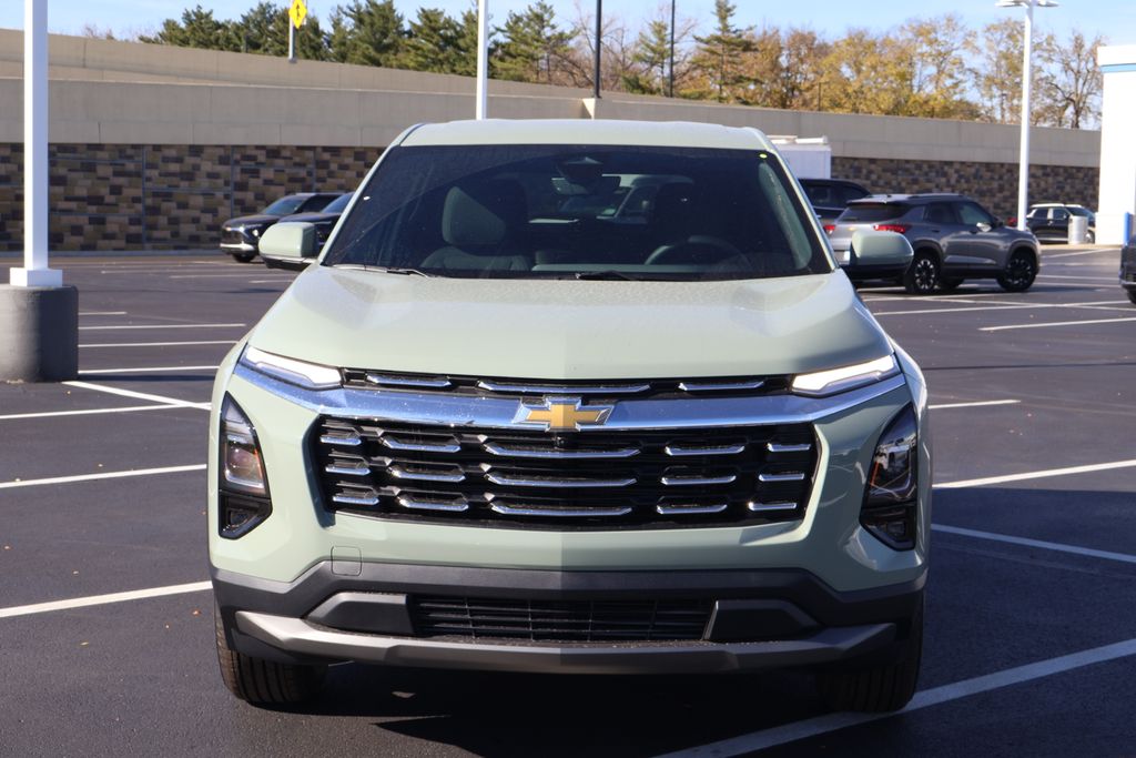 Thumbnail: 2026 Chevrolet Equinox - 2